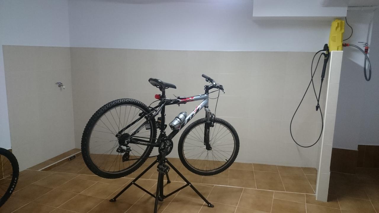 Zendoira Hostel Palas de Rei Luaran gambar