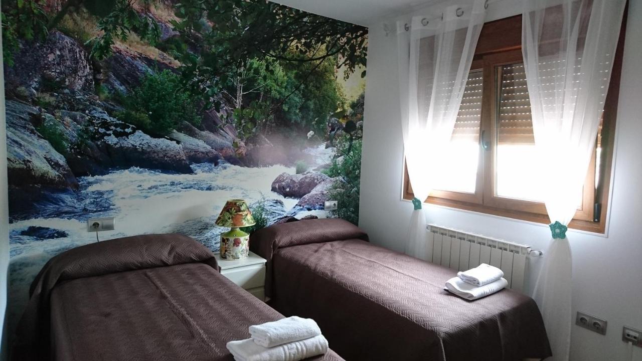 Zendoira Hostel Palas de Rei Luaran gambar