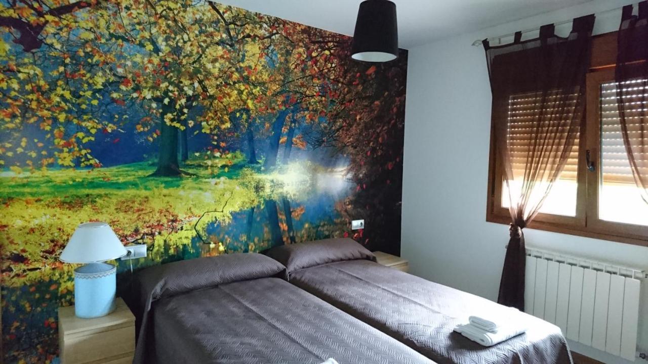 Zendoira Hostel Palas de Rei Luaran gambar