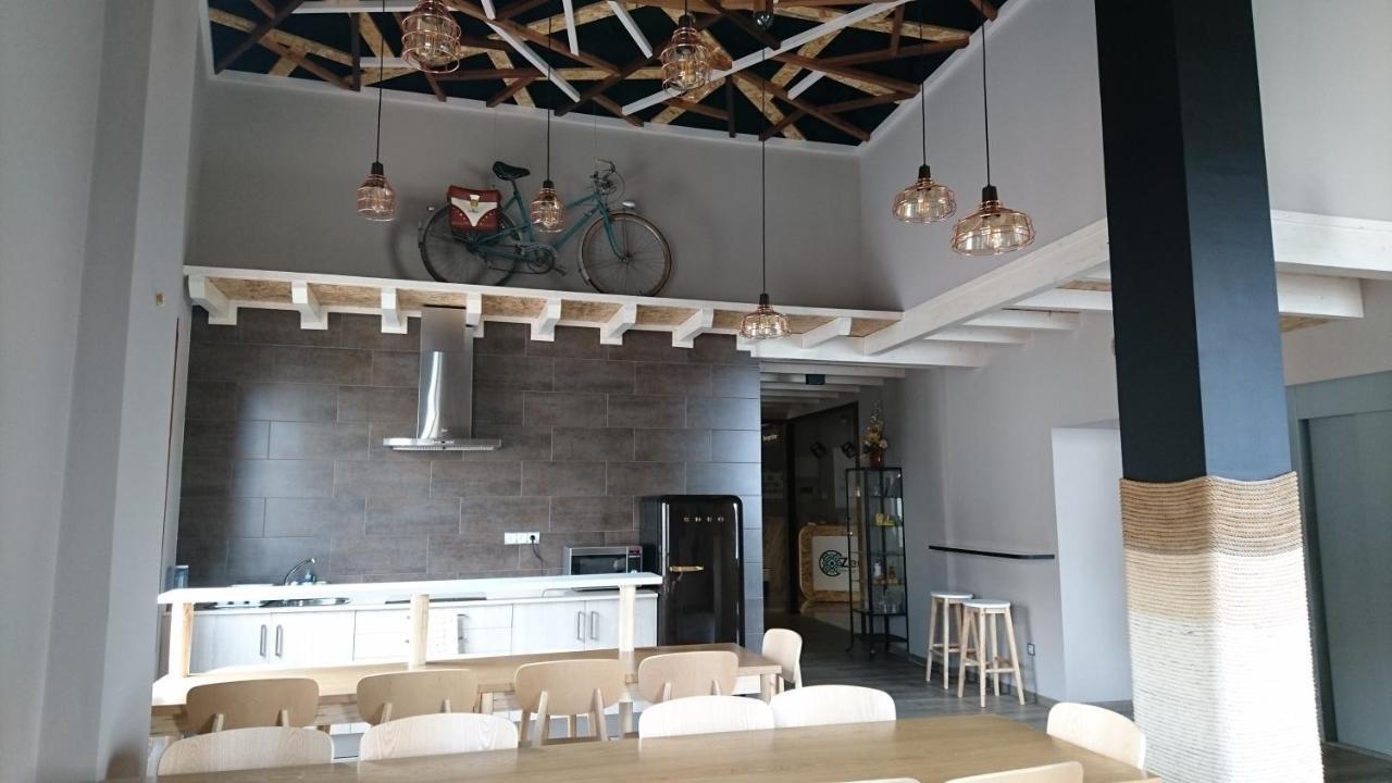Zendoira Hostel Palas de Rei Luaran gambar